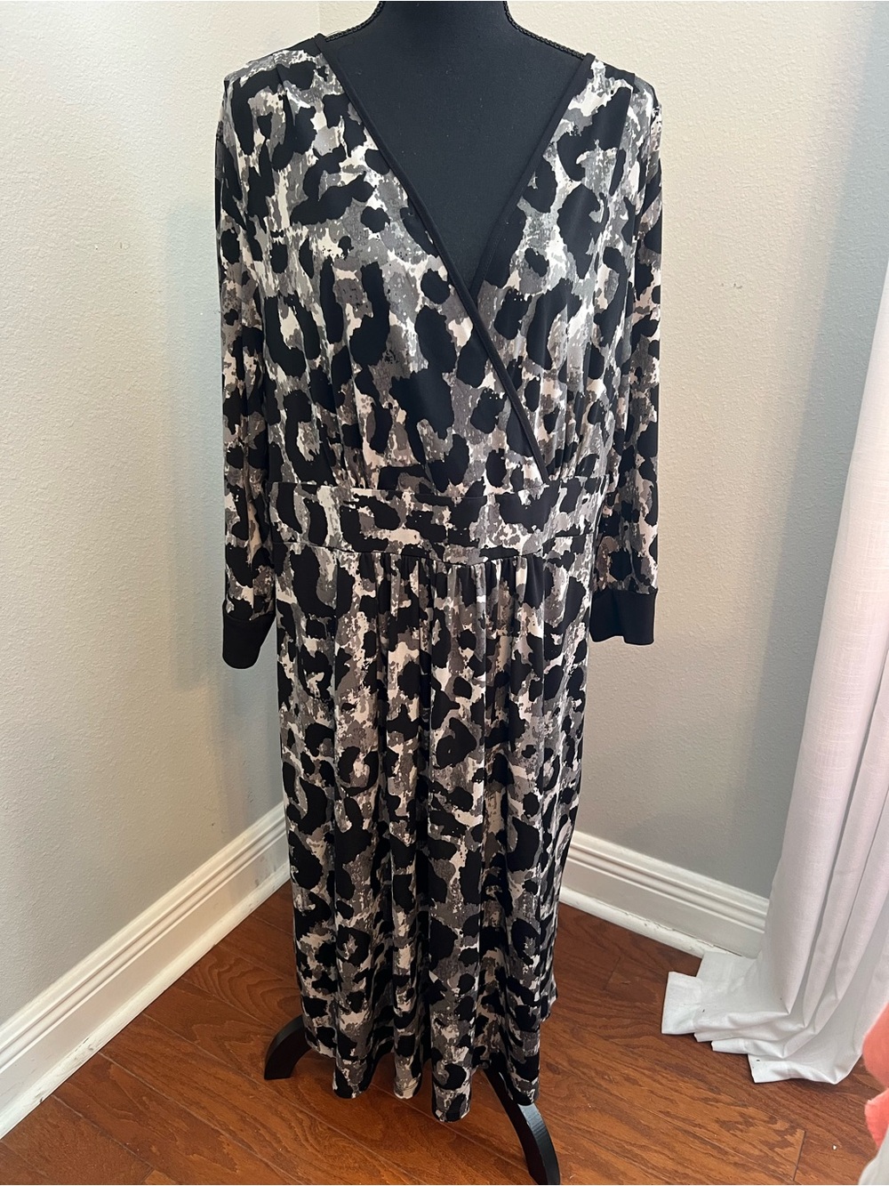 Lane Bryant Black and Gray Abstract Animal Print Faux Wrap Dress Size 18/20